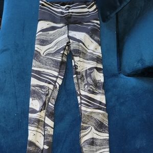 Lululemon speed wunder tight sz 4